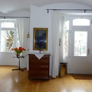  Appartamento Waehring Austria